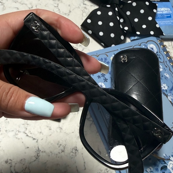 CHANEL Quilted Black Sunglasses - Picture 2 of 5